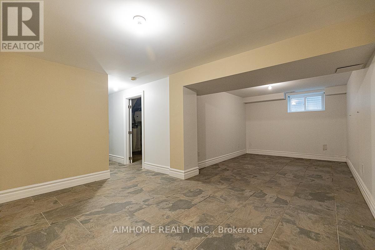 220 Weldrick Road W, Richmond Hill, Ontario  L4C 3V3 - Photo 39 - N12863896