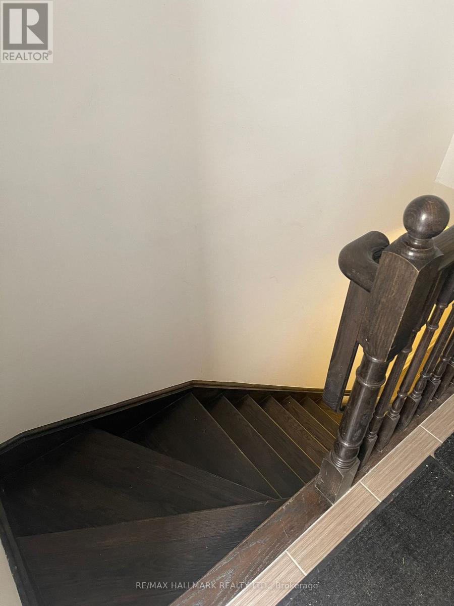 Lower - 21 Ladder Cres Crescent, East Gwillimbury (Sharon), Ontario  L0G 1V7 - Photo 23 - N12863924