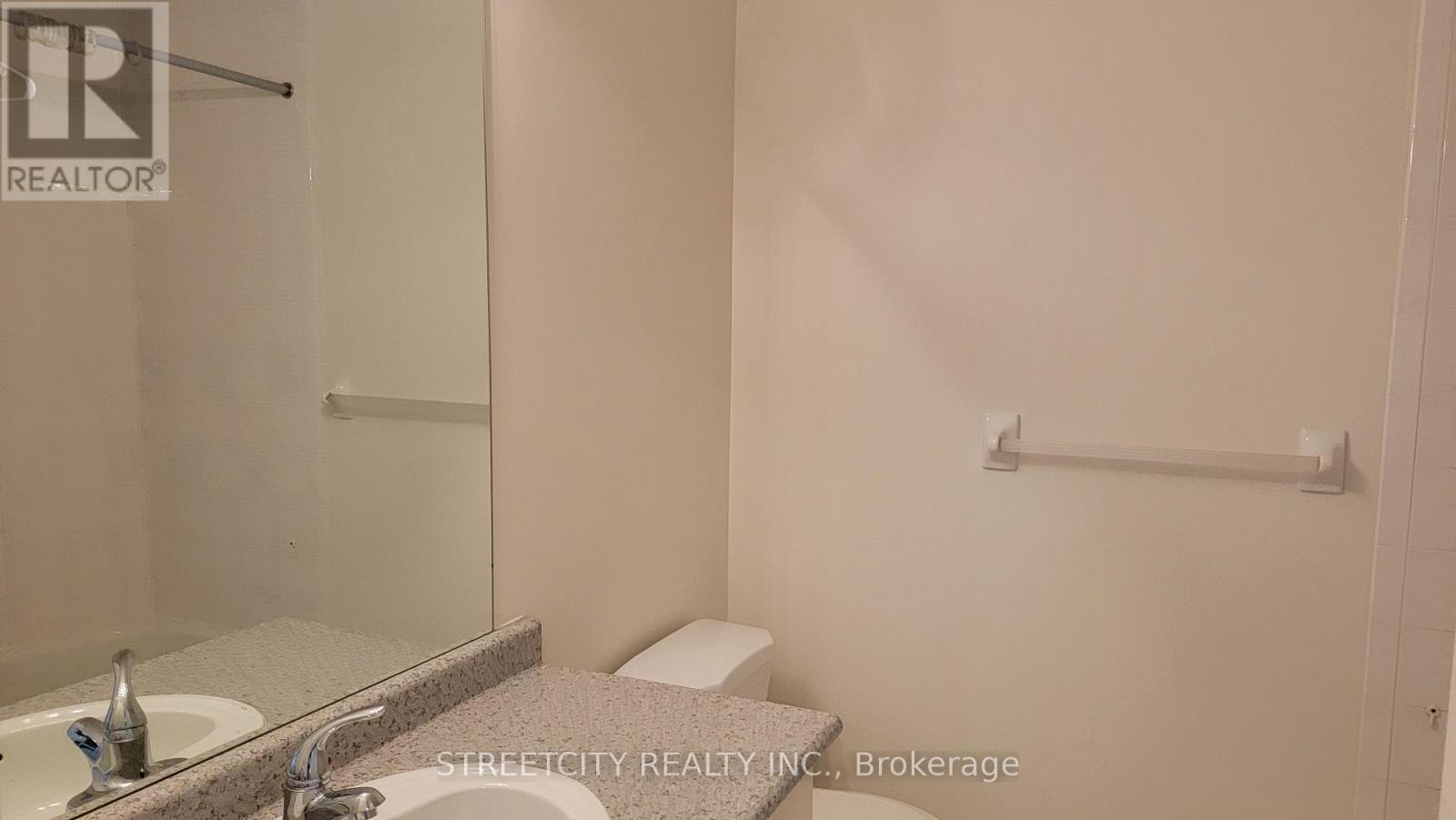 15 Sandra Road, London East, Ontario  N5V 4X3 - Photo 5 - X12863272