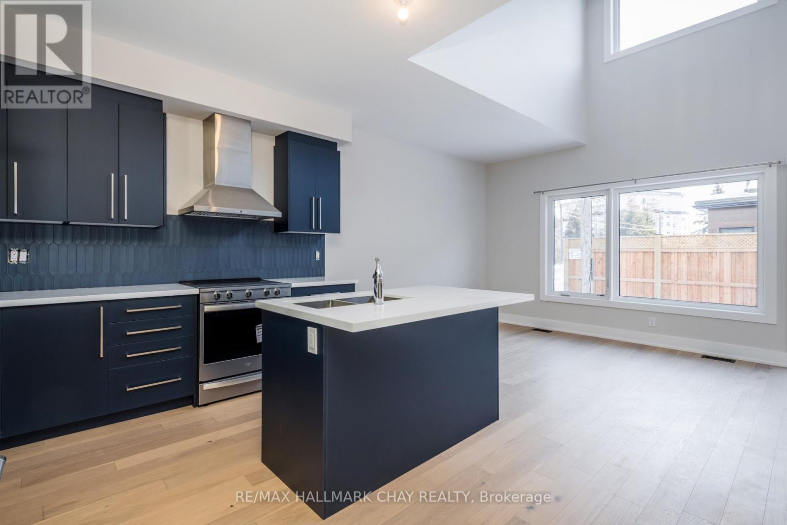 1 Ruby Crescent Road, Orillia, Ontario  L3V 1C5 - Photo 4 - S12863902