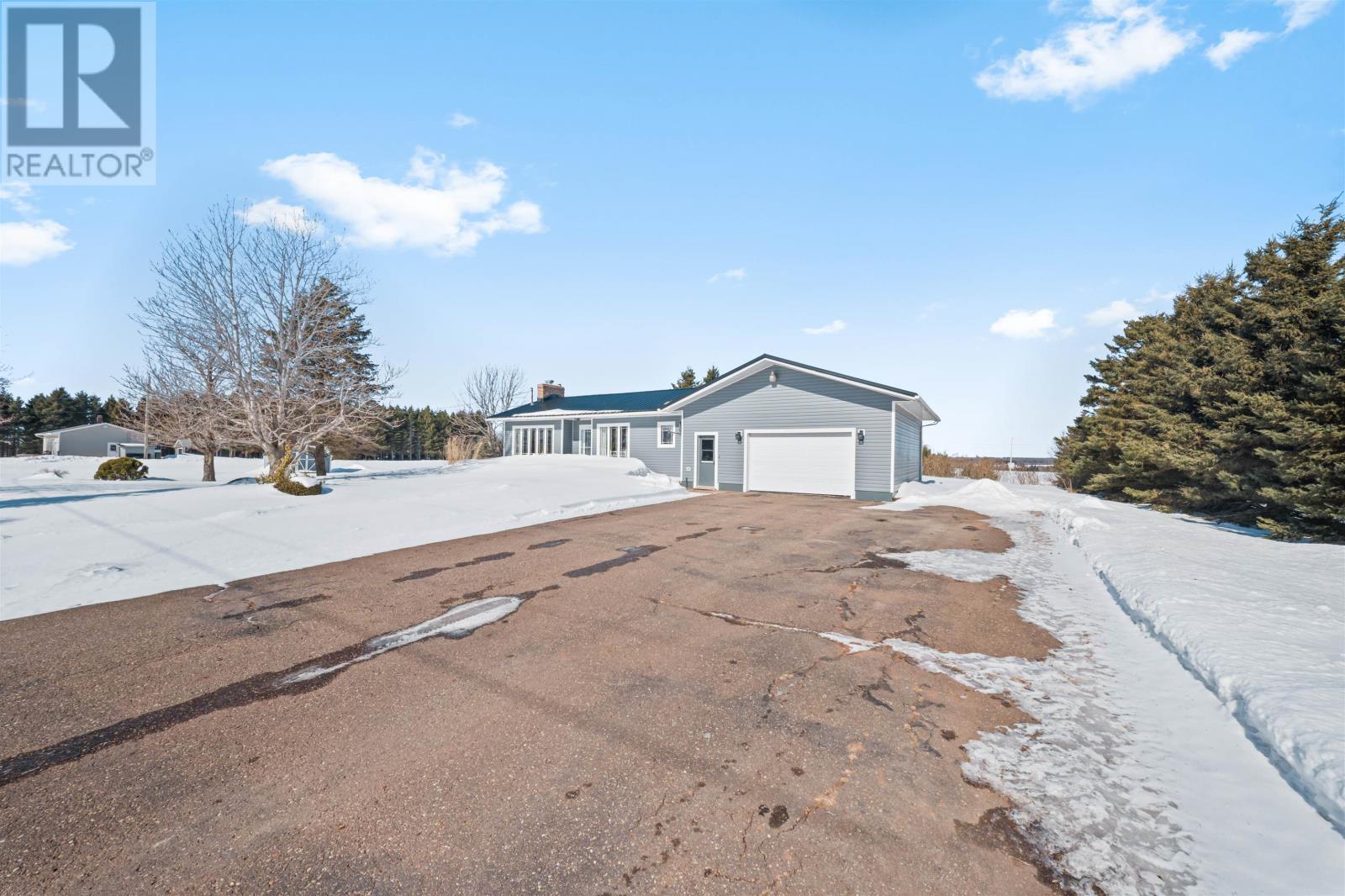 990 Hackmatack Road, Urbainville, Prince Edward Island  C0B 2E0 - Photo 2 - 202604190
