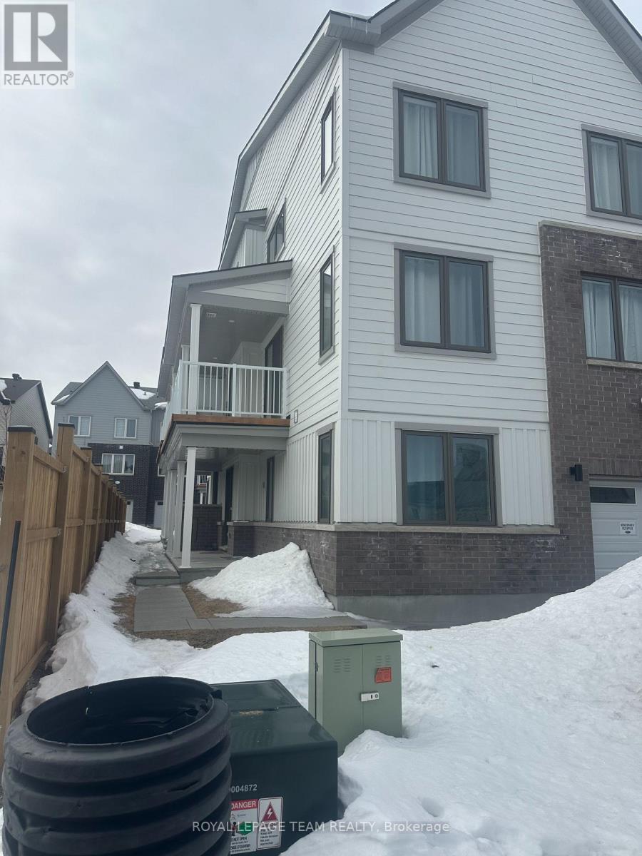 753 Kinstead Pvt Private, Ottawa, Ontario  K2S 3B3 - Photo 3 - X12856028