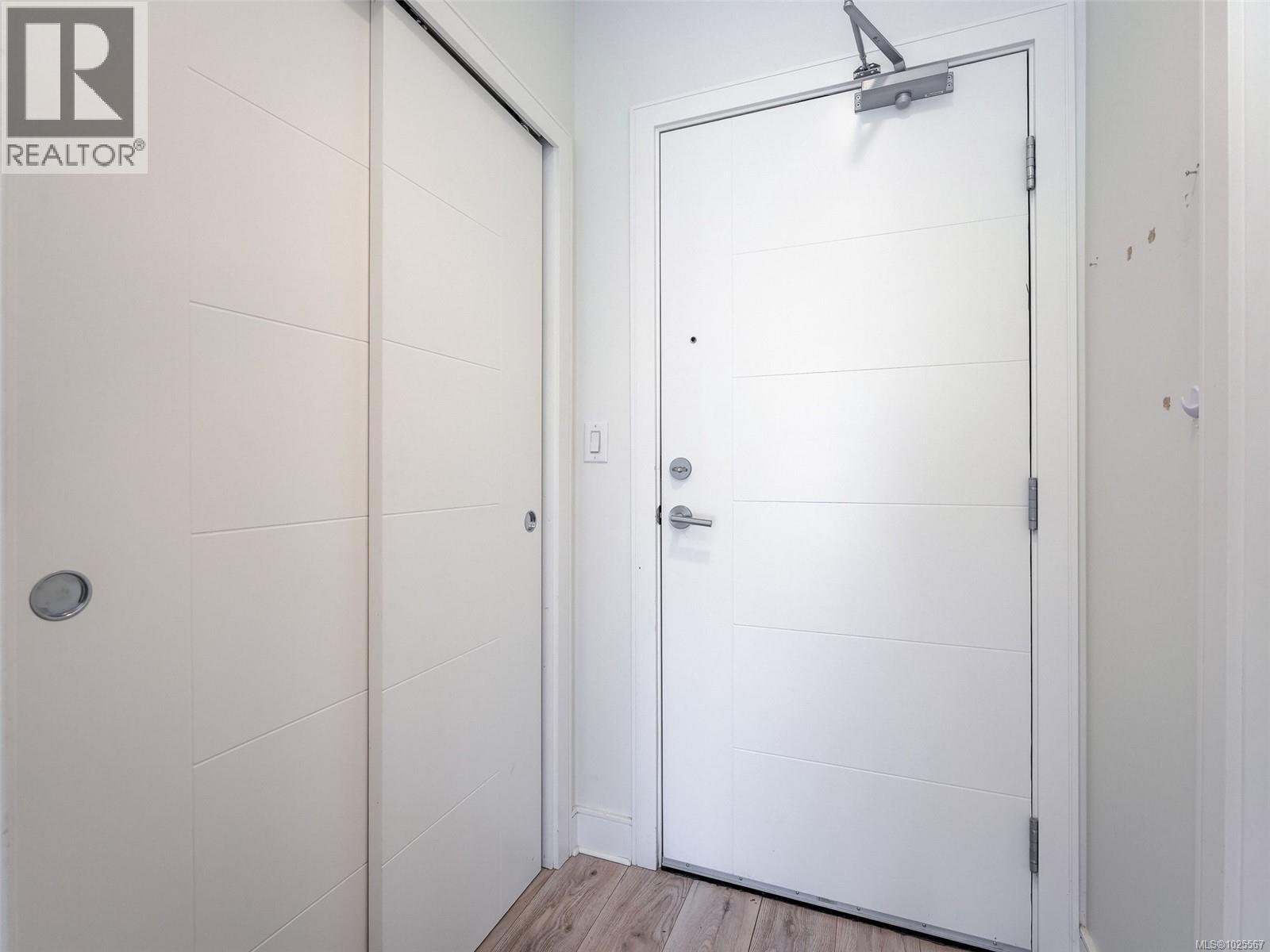 407 1311 Lakepoint Way, Langford, British Columbia  V9B 0S7 - Photo 14 - 1025567