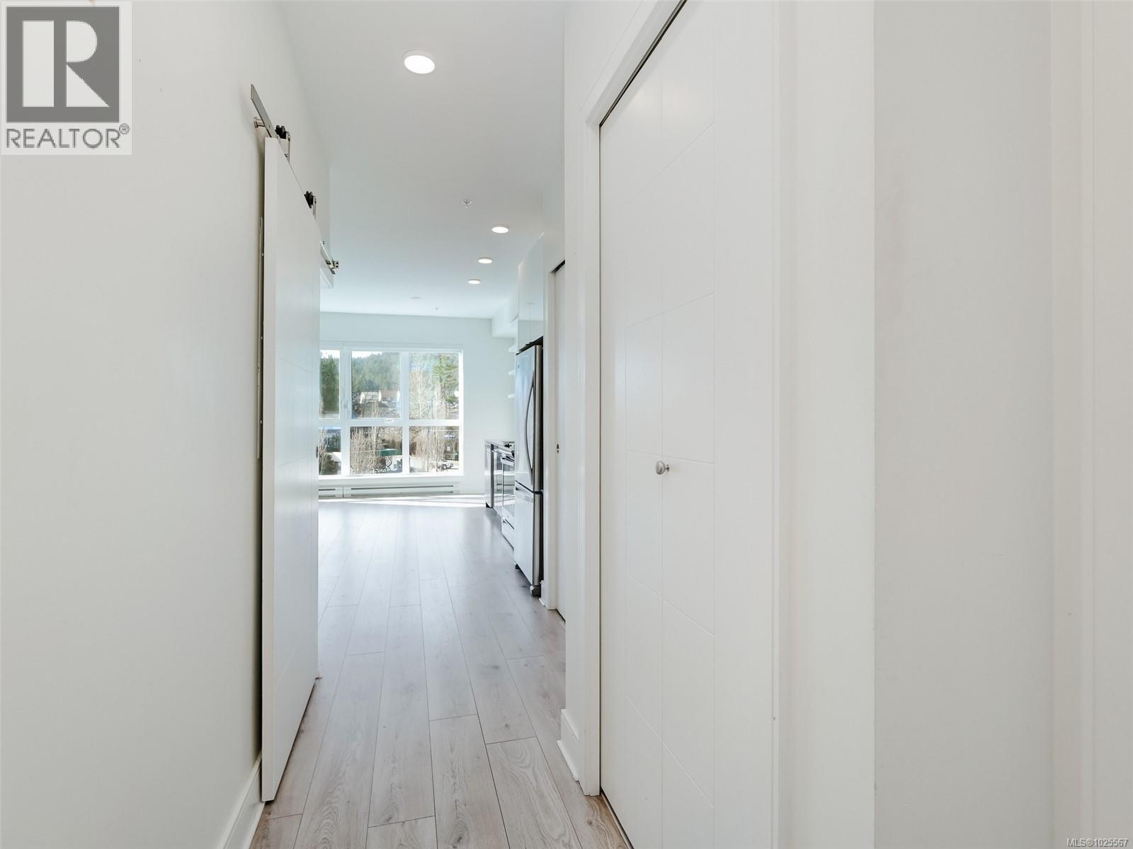 407 1311 Lakepoint Way, Langford, British Columbia  V9B 0S7 - Photo 15 - 1025567