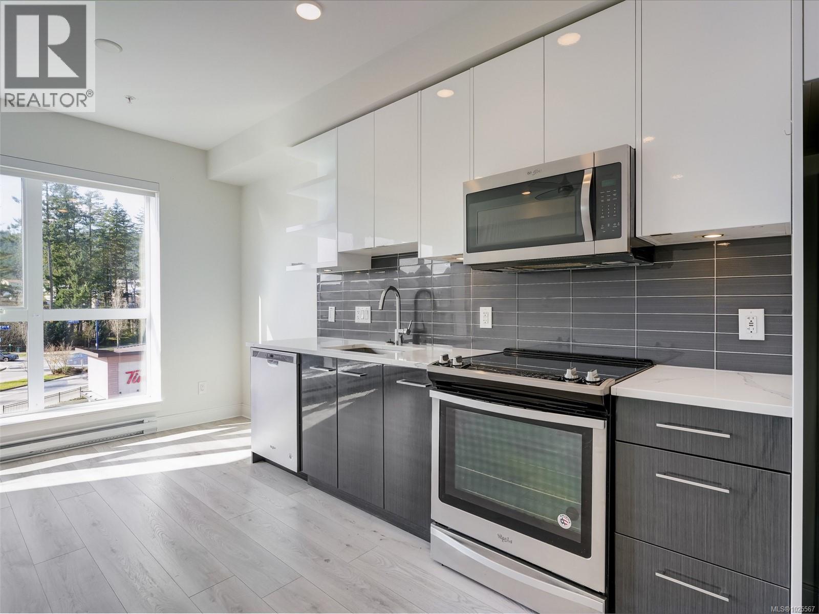 407 1311 Lakepoint Way, Langford, British Columbia  V9B 0S7 - Photo 8 - 1025567