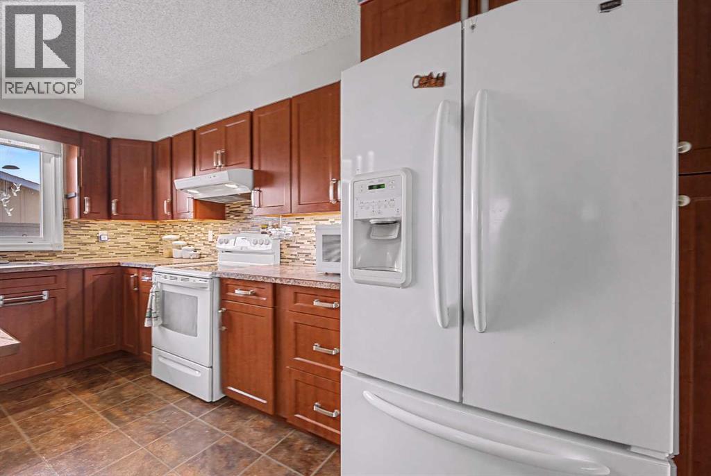 6331 Falton Road Ne, Calgary, Alberta  T3J 1J4 - Photo 10 - A2282561