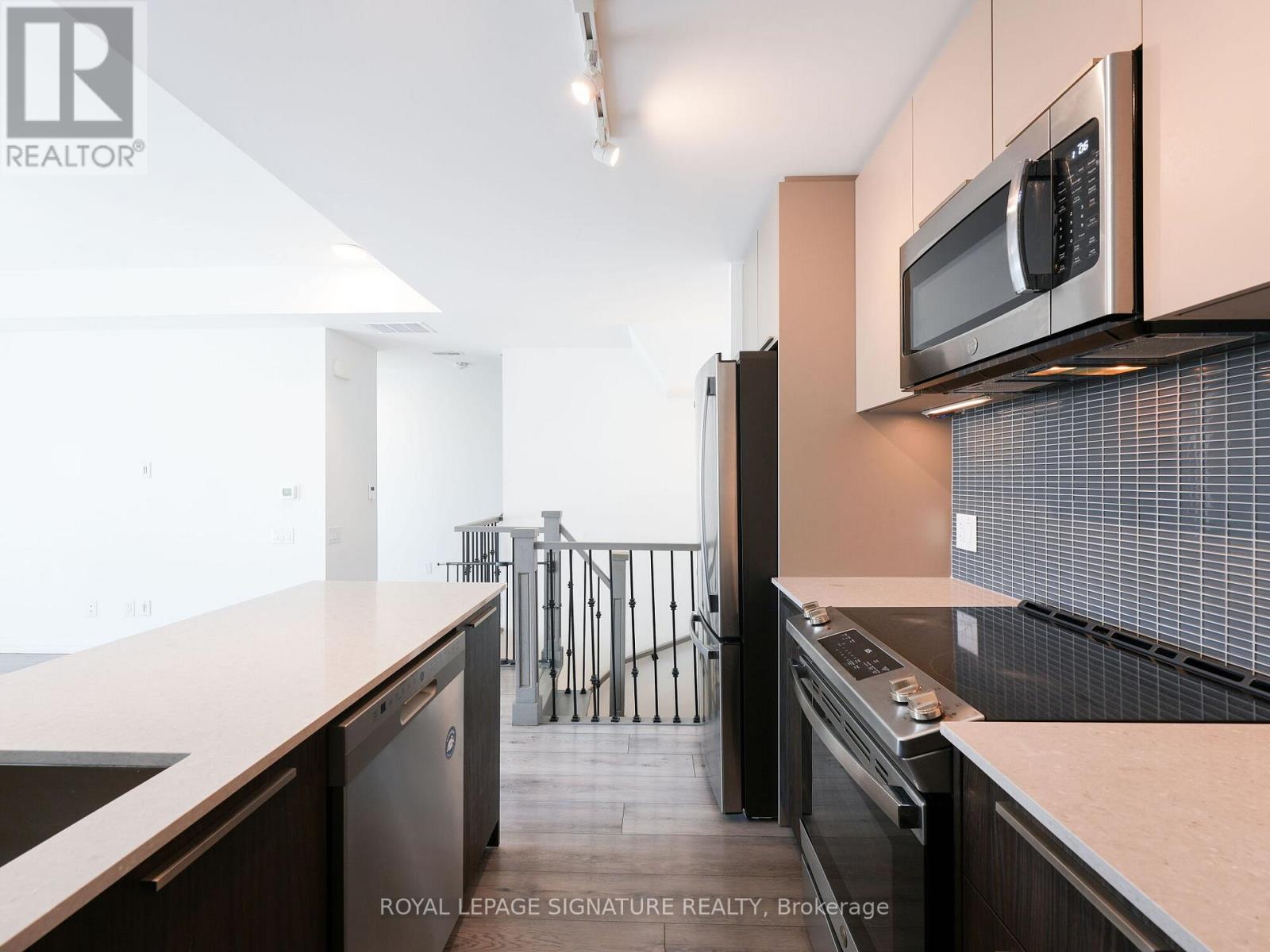 50 - 10 Brin Drive, Toronto, Ontario  M8X 0B3 - Photo 5 - W12863844