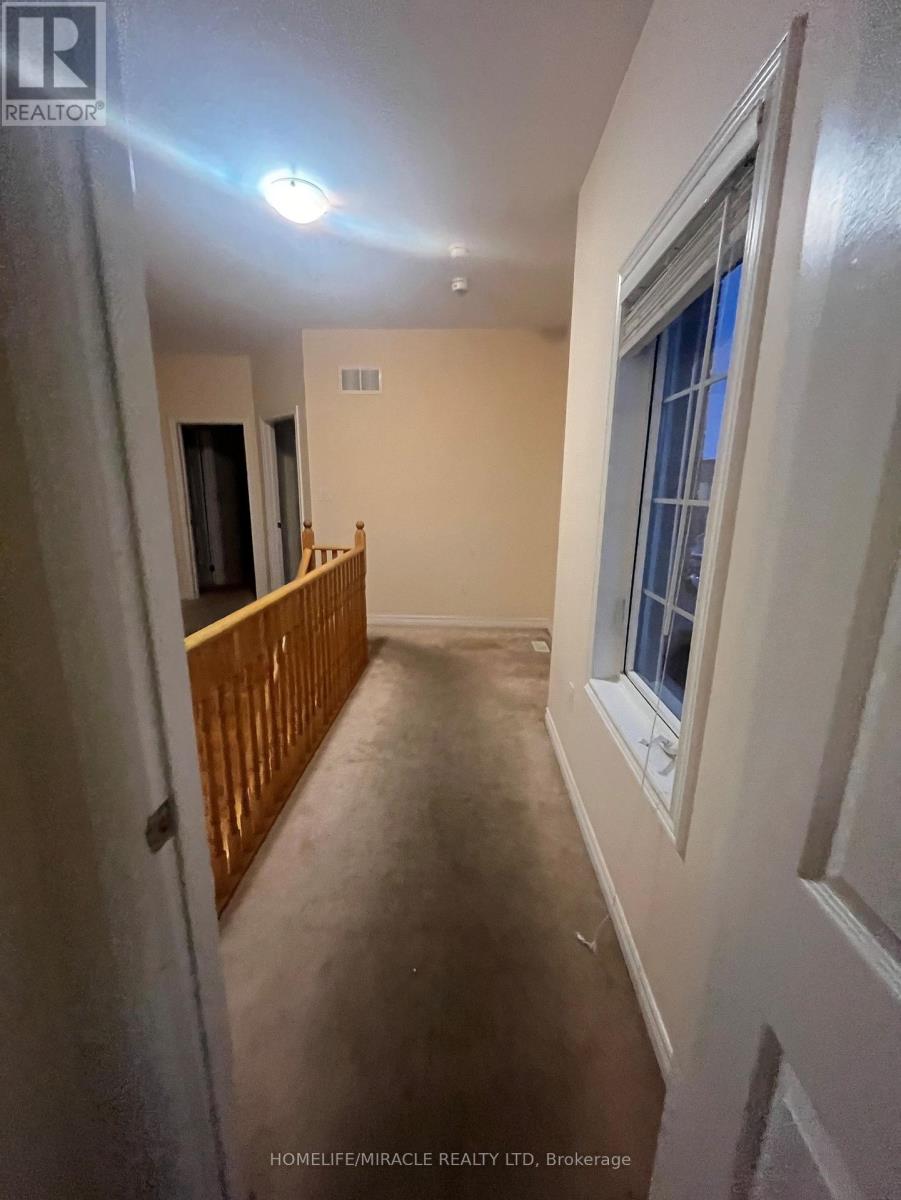 Upper - 37 Vezna Crescent, Brampton, Ontario  L6X 5K4 - Photo 11 - W12863850