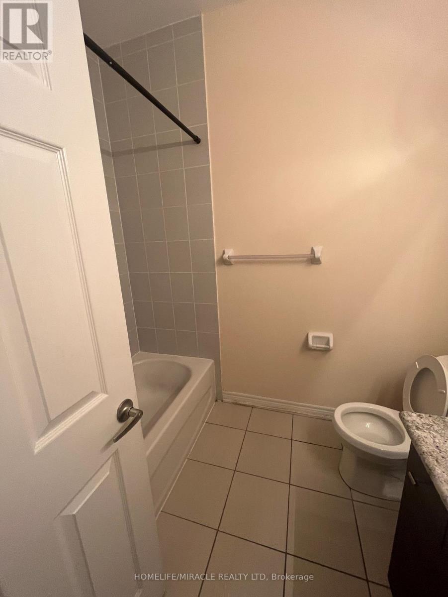 Upper - 37 Vezna Crescent, Brampton, Ontario  L6X 5K4 - Photo 13 - W12863850