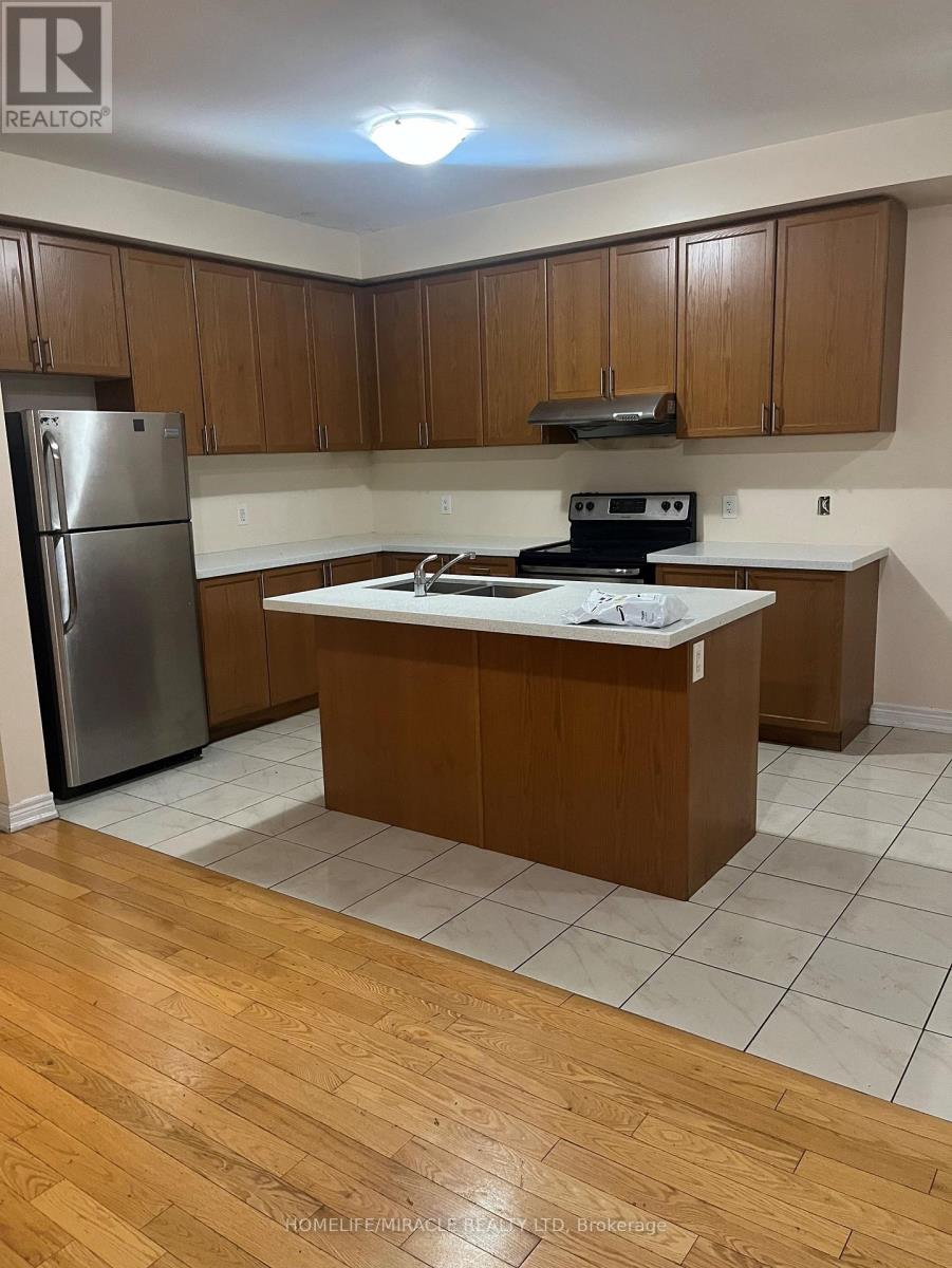 Upper - 37 Vezna Crescent, Brampton, Ontario  L6X 5K4 - Photo 3 - W12863850