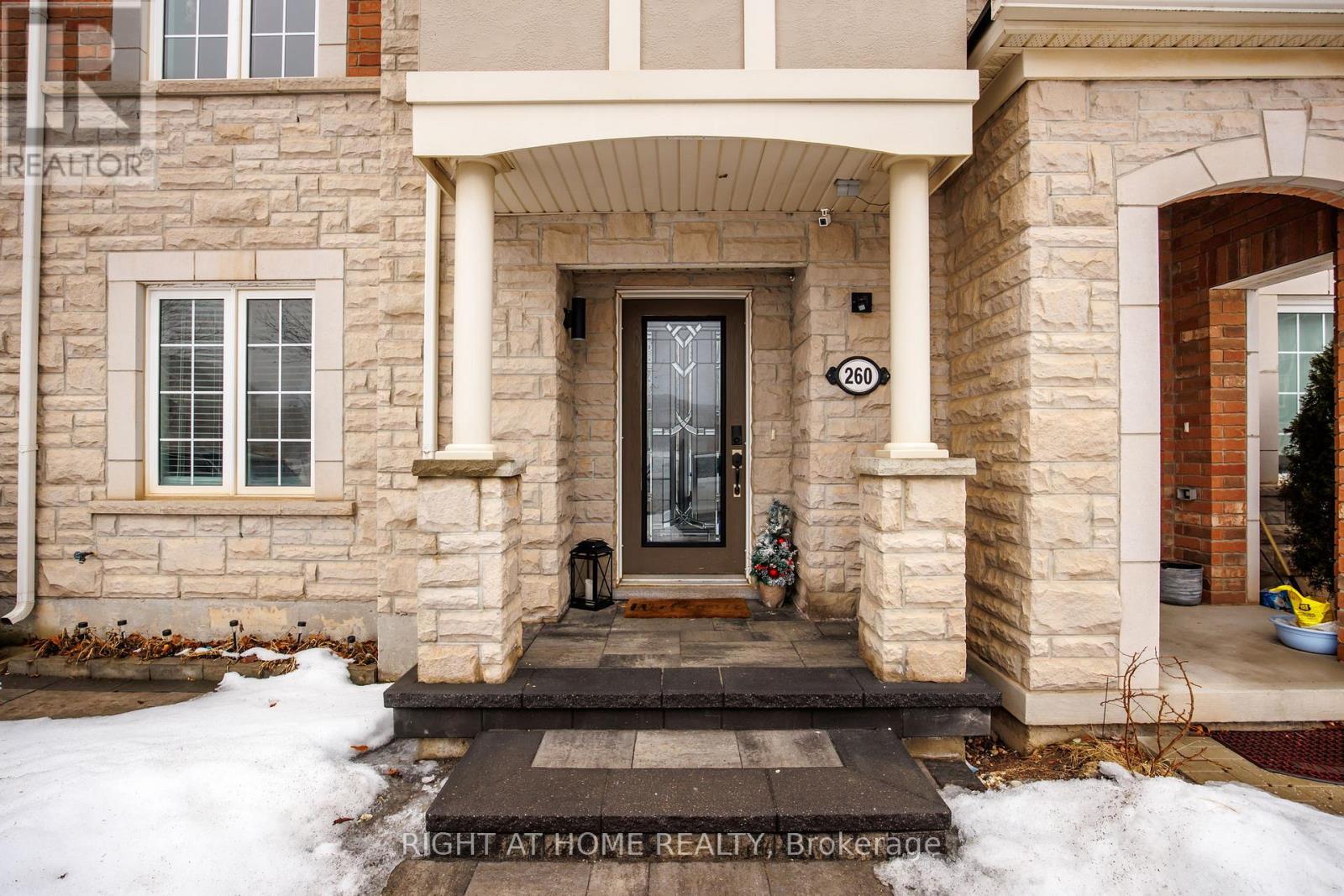 260 Ellen Davidson Drive, Oakville, Ontario  L6M 0V2 - Photo 3 - W12863868