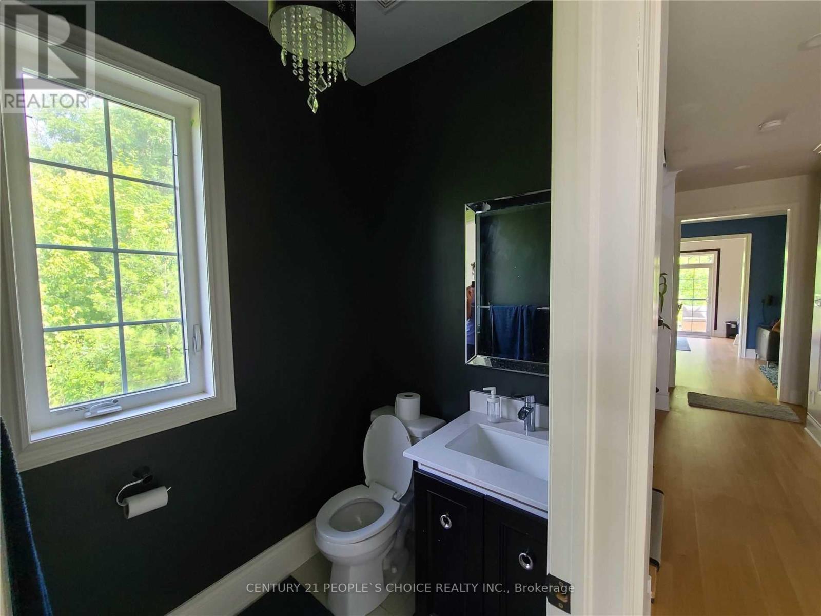 Upper - 5609 Meadowcrest Avenue, Mississauga, Ontario  L5M 0V1 - Photo 10 - W12863890