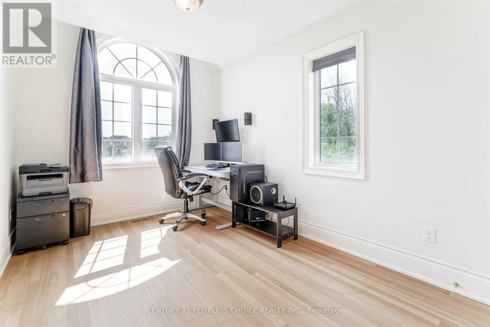 Upper - 5609 Meadowcrest Avenue, Mississauga, Ontario  L5M 0V1 - Photo 16 - W12863890