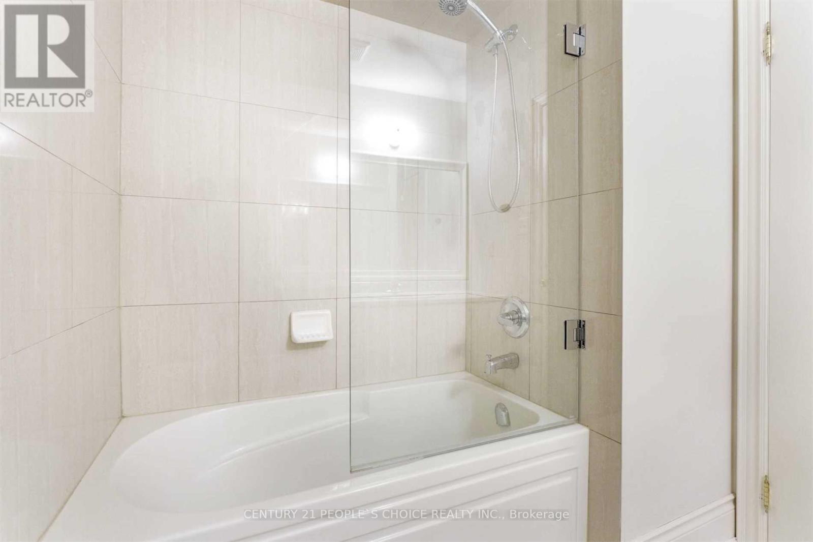 Upper - 5609 Meadowcrest Avenue, Mississauga, Ontario  L5M 0V1 - Photo 20 - W12863890