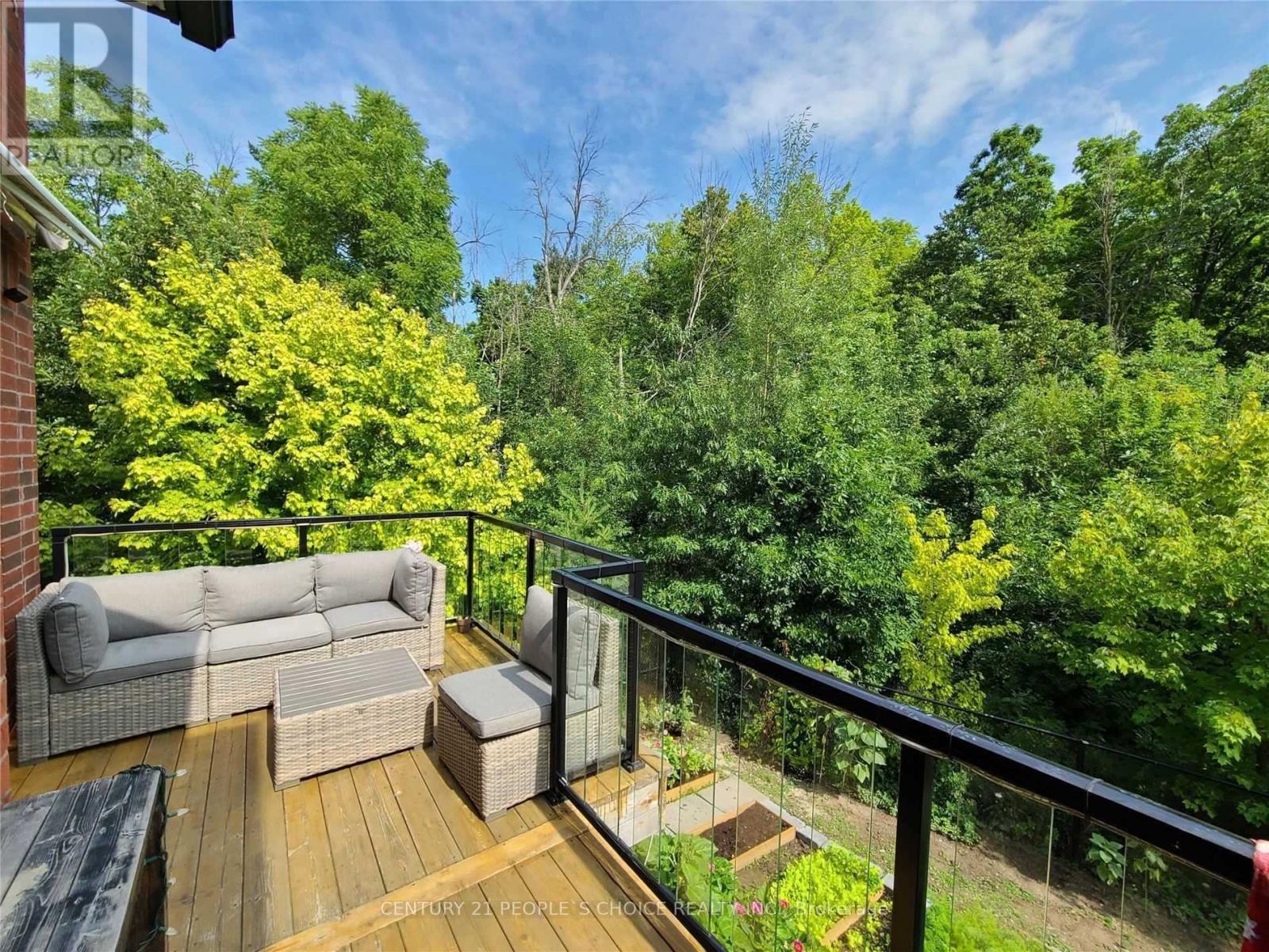 Upper - 5609 Meadowcrest Avenue, Mississauga, Ontario  L5M 0V1 - Photo 5 - W12863890