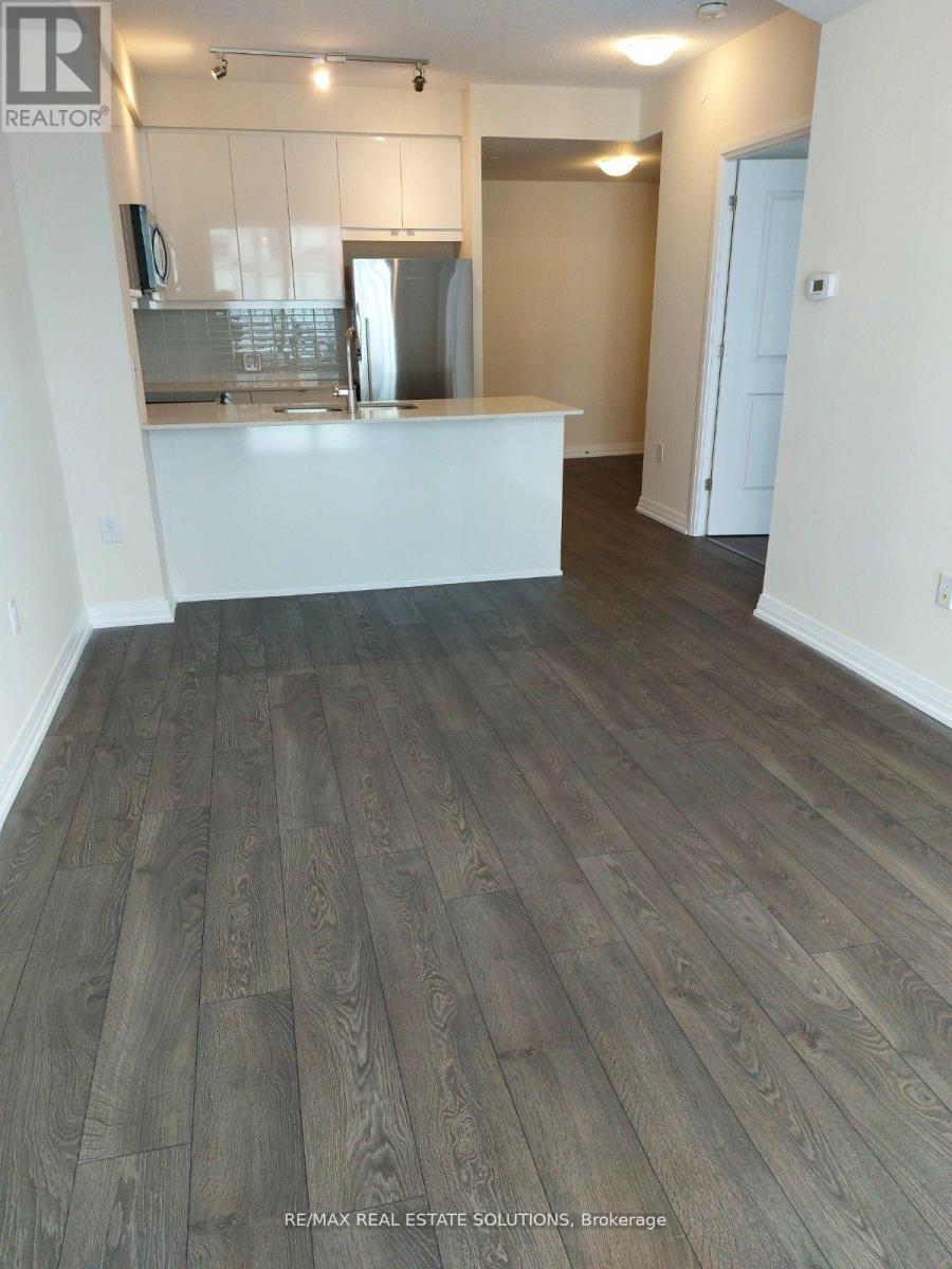 1009 - 50 Thomas Riley Road, Toronto, Ontario  M9B 0C5 - Photo 2 - W12863926