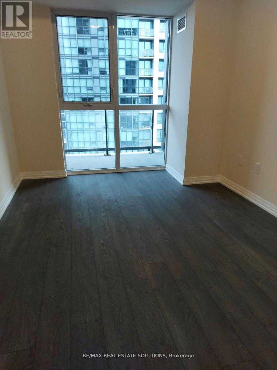 1009 - 50 Thomas Riley Road, Toronto, Ontario  M9B 0C5 - Photo 7 - W12863926