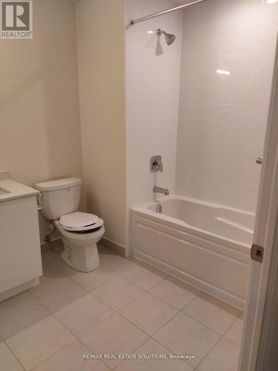 1009 - 50 Thomas Riley Road, Toronto, Ontario  M9B 0C5 - Photo 9 - W12863926