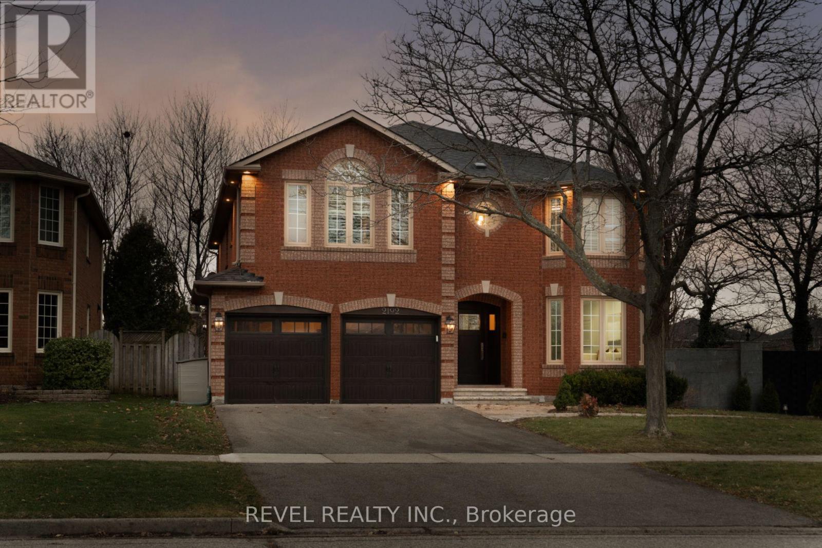 2192 OAKMEAD BOULEVARD, Oakville, Ontario