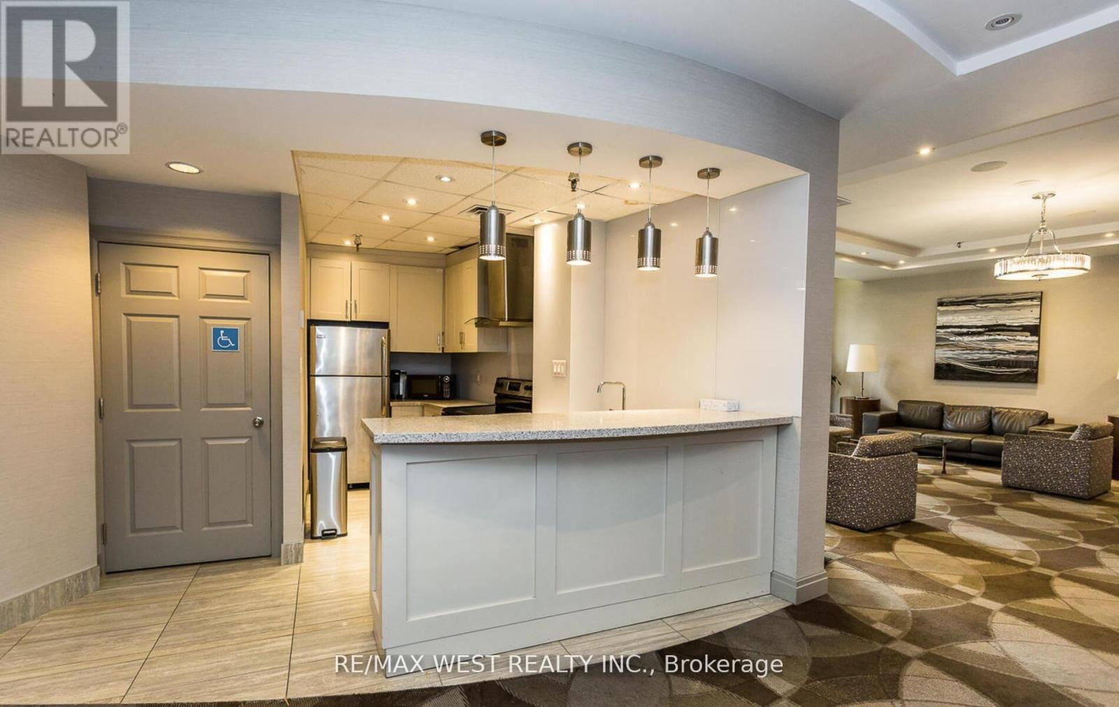 #1510 - 50 Eglinton Avenue W, Mississauga, Ontario  L5R 3P5 - Photo 30 - W12863944