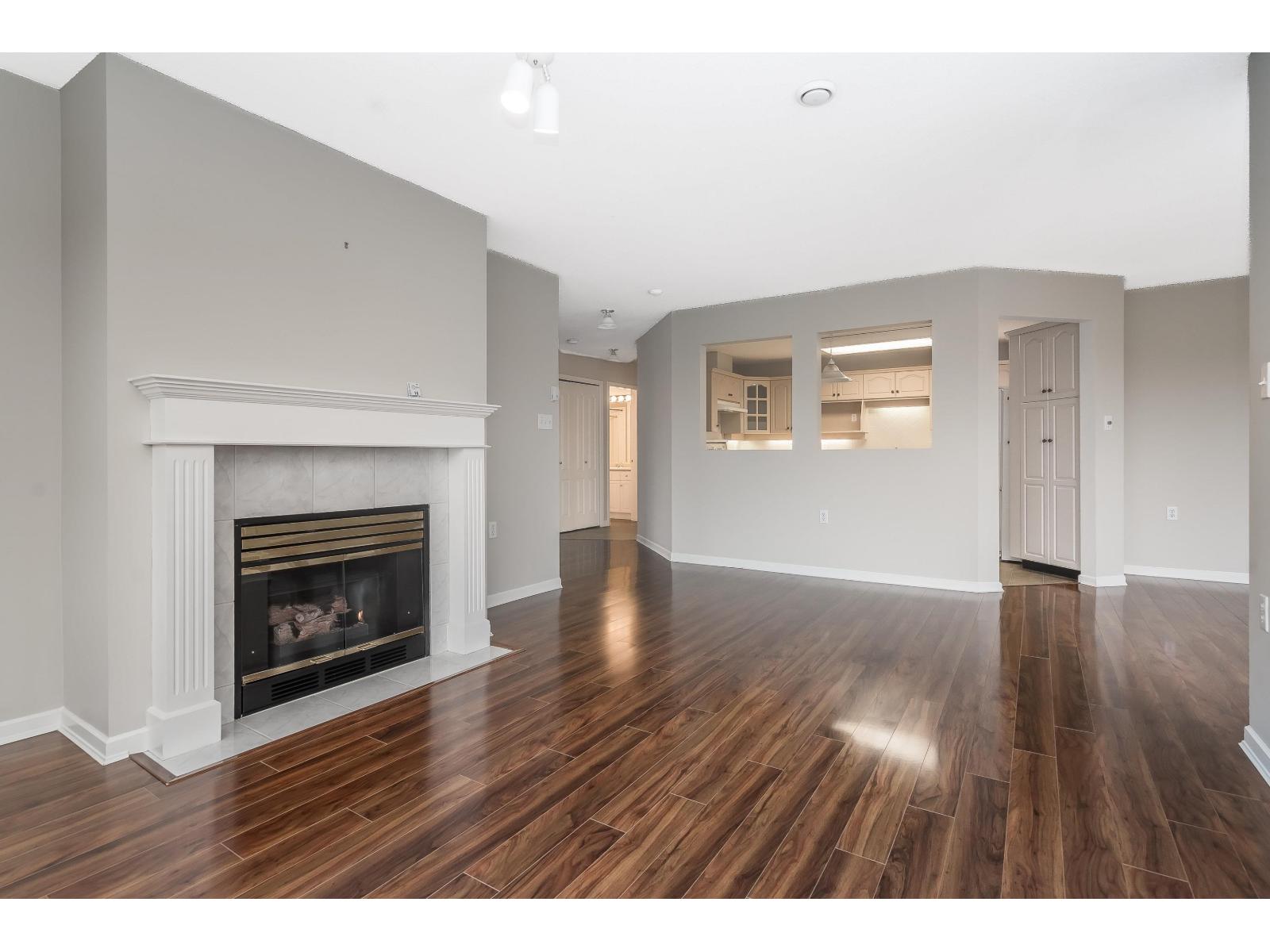 301 17740 58a Avenue, Surrey, British Columbia  V3S 8M5 - Photo 15 - R3097250