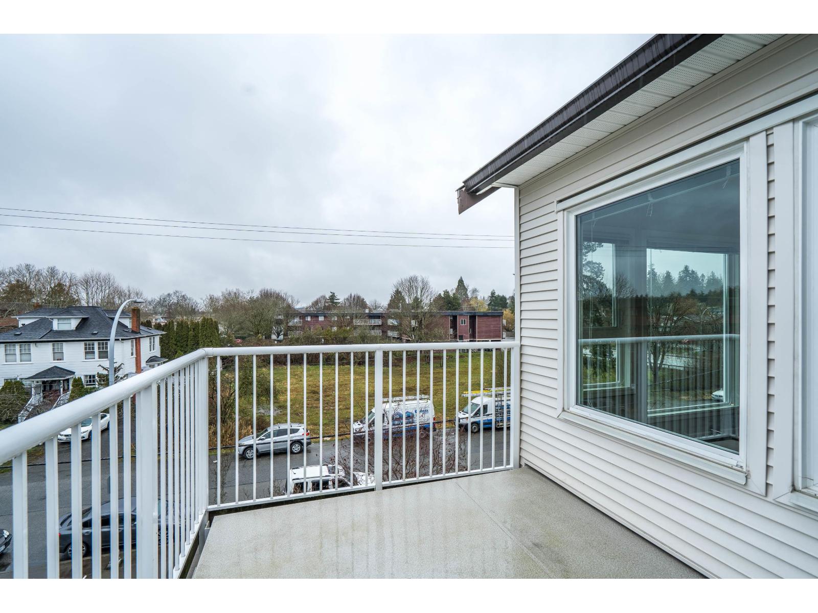 301 17740 58a Avenue, Surrey, British Columbia  V3S 8M5 - Photo 31 - R3097250