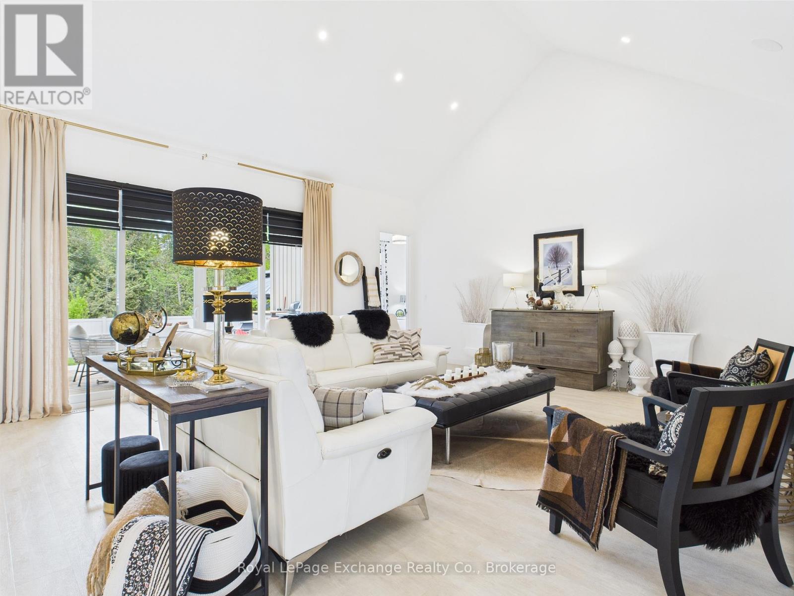 12 Sunset Place, Huron-Kinloss, Ontario  N2Z 0G6 - Photo 11 - X12746466