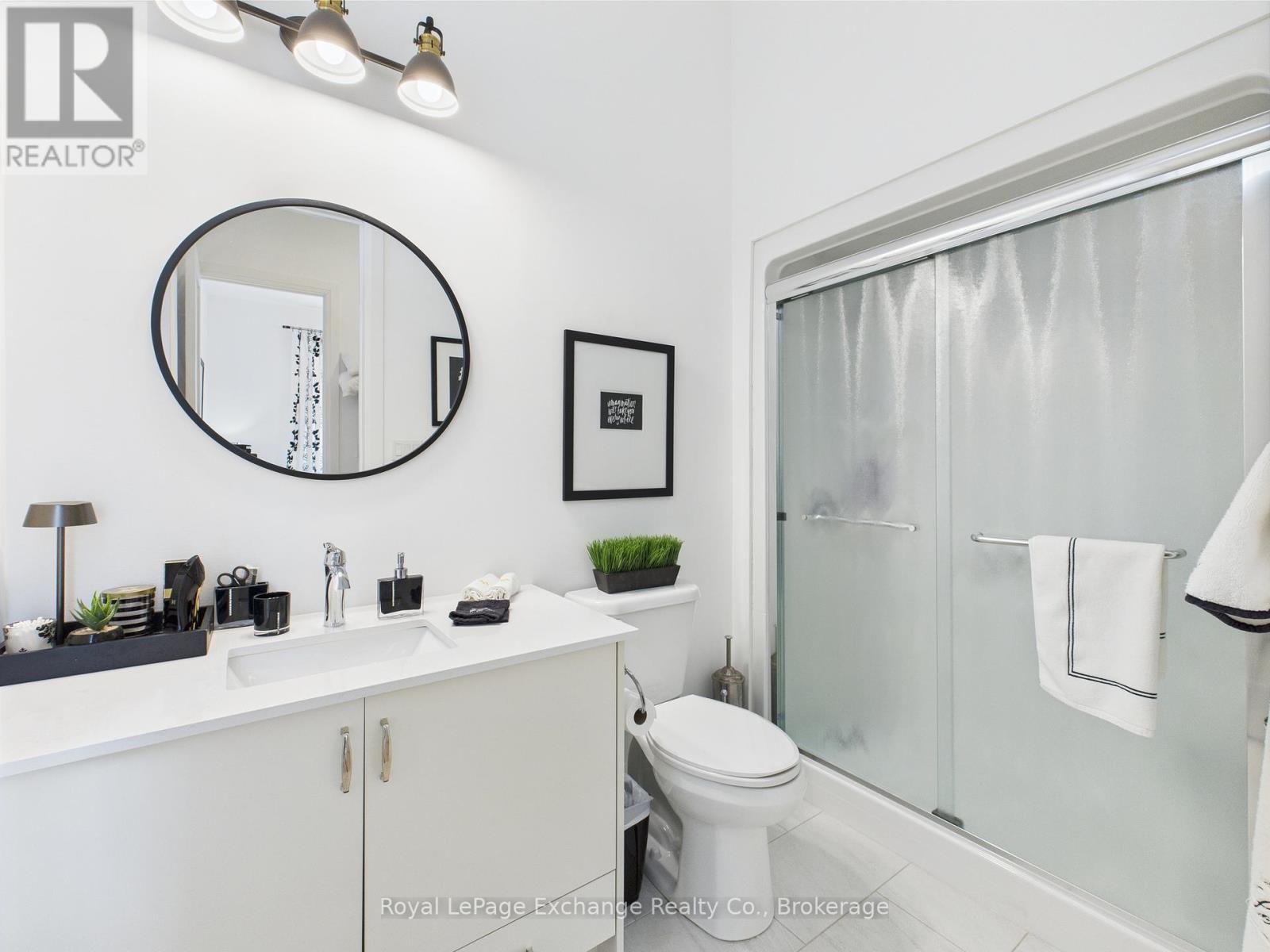 12 Sunset Place, Huron-Kinloss, Ontario  N2Z 0G6 - Photo 31 - X12746466