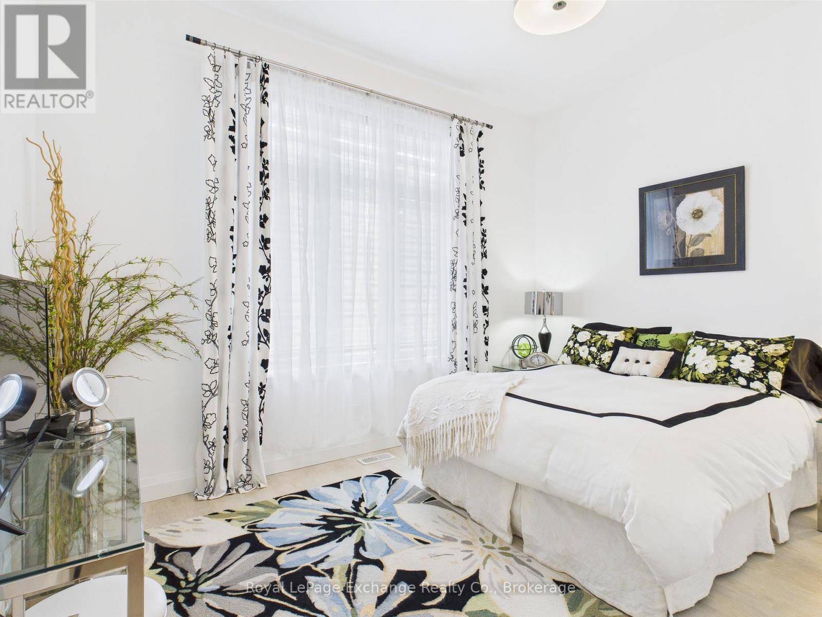 12 Sunset Place, Huron-Kinloss, Ontario  N2Z 0G6 - Photo 28 - X12746466