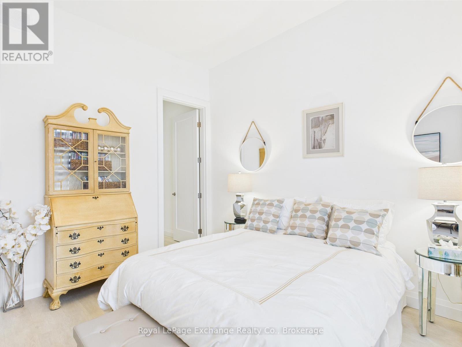 12 Sunset Place, Huron-Kinloss, Ontario  N2Z 0G6 - Photo 34 - X12746466