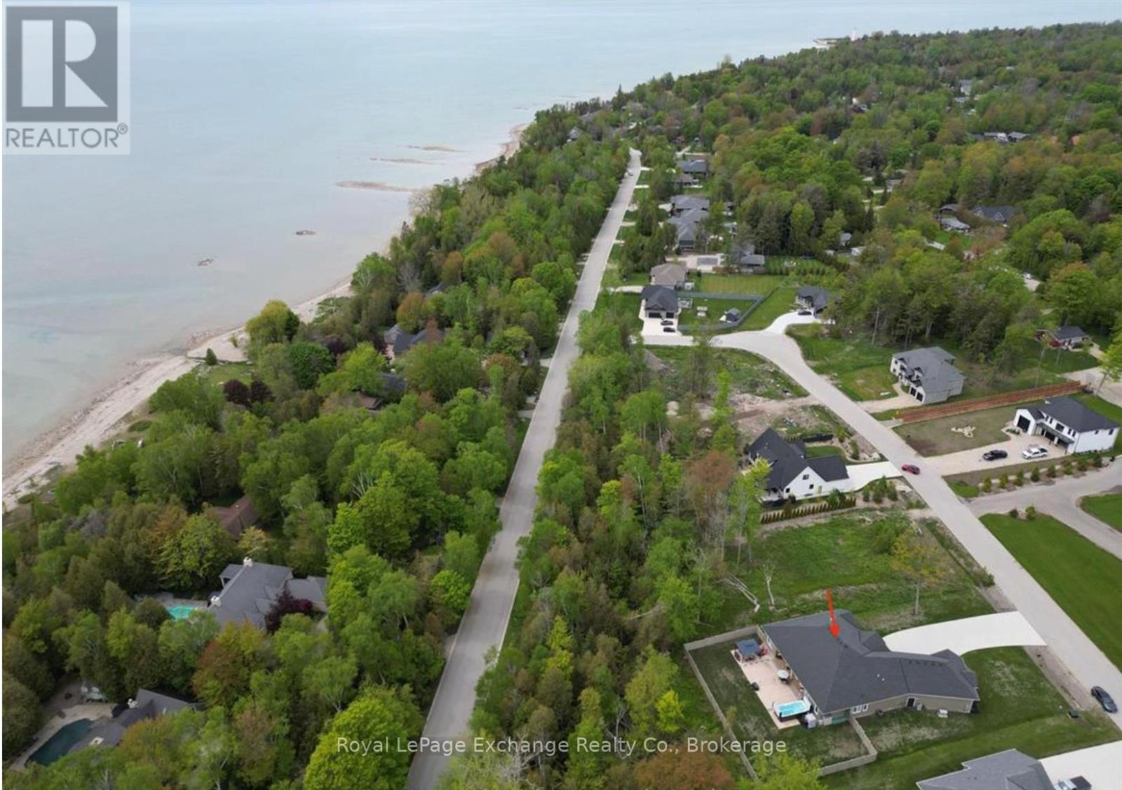 12 Sunset Place, Huron-Kinloss, Ontario  N2Z 0G6 - Photo 43 - X12746466