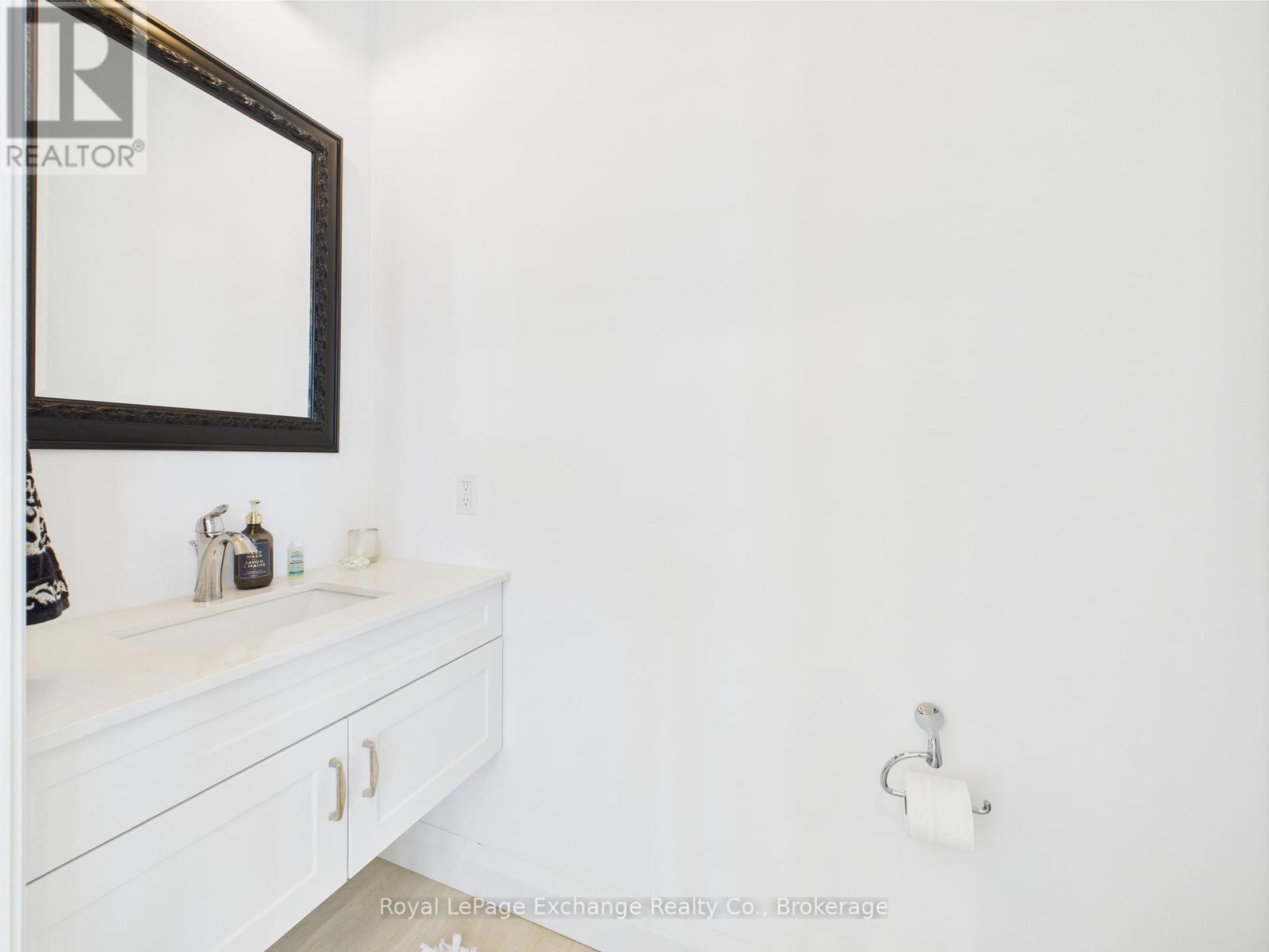 12 Sunset Place, Huron-Kinloss, Ontario  N2Z 0G6 - Photo 7 - X12746466