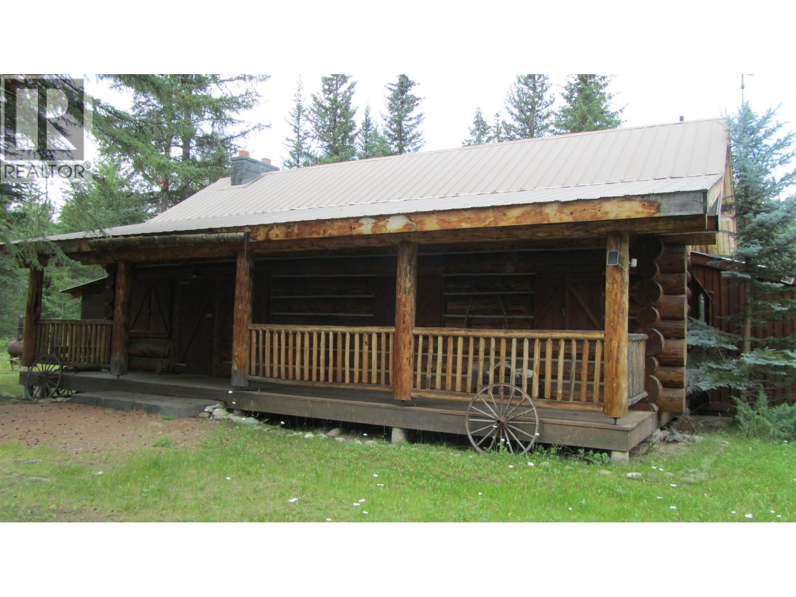 1500 Hutchison Road, 70 Mile House, British Columbia  V0K 2K0 - Photo 4 - R3097778