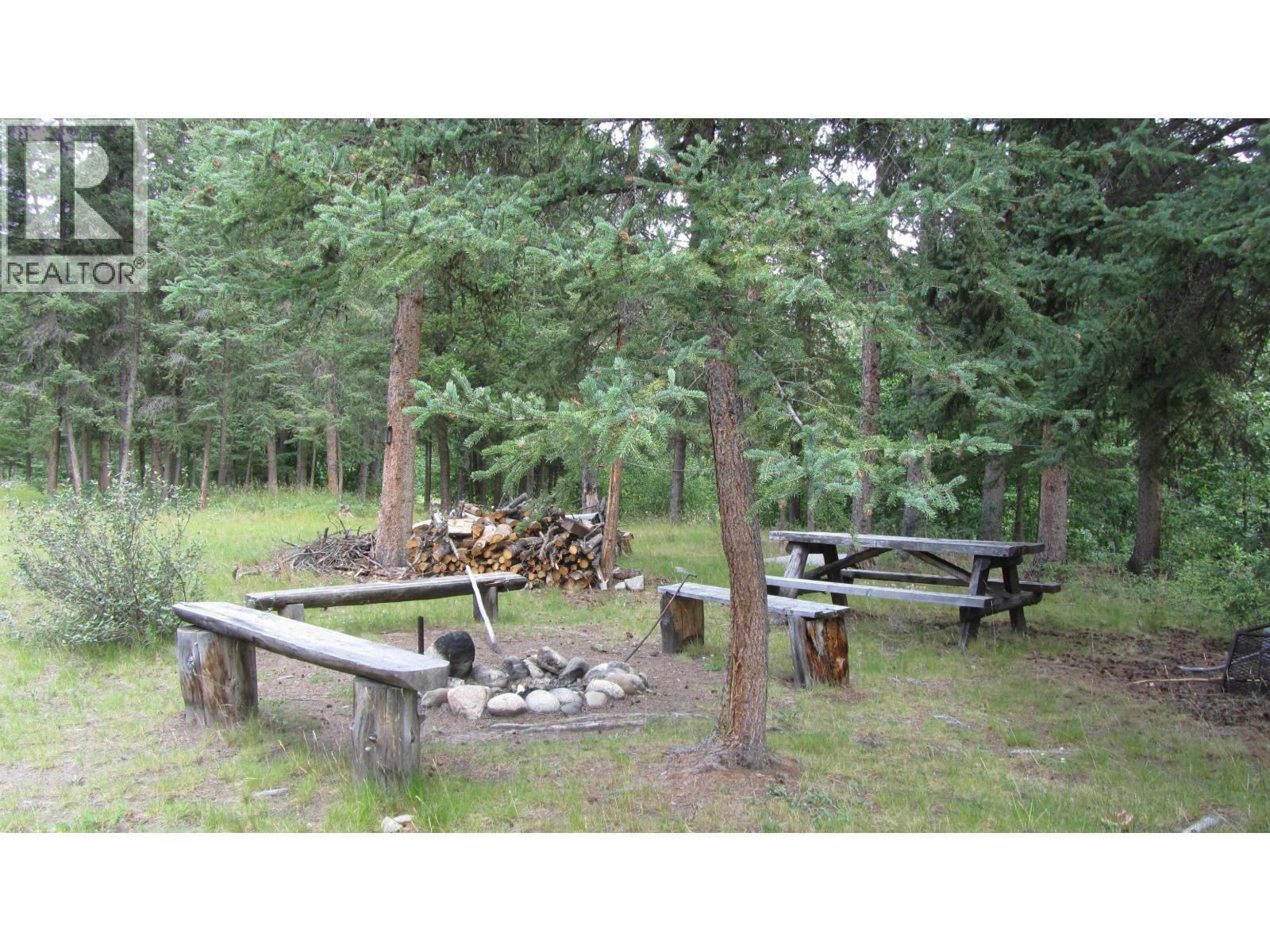 1500 Hutchison Road, 70 Mile House, British Columbia  V0K 2K0 - Photo 8 - R3097778