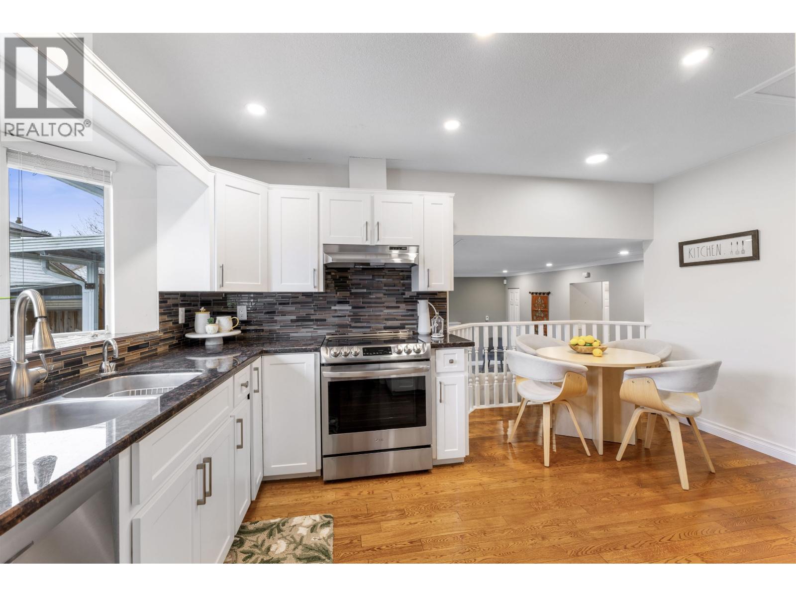 23390 123 Avenue, Maple Ridge, British Columbia  V2X 0P7 - Photo 9 - R3097691