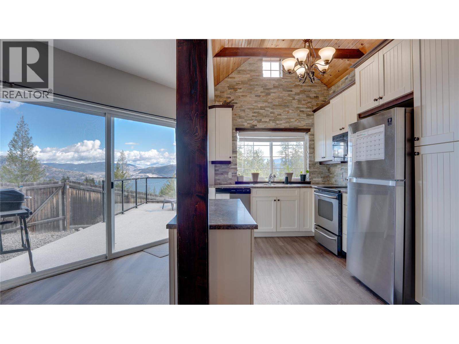 354 Lakewood Road, Vernon, British Columbia  V1H 2B9 - Photo 13 - 10378675