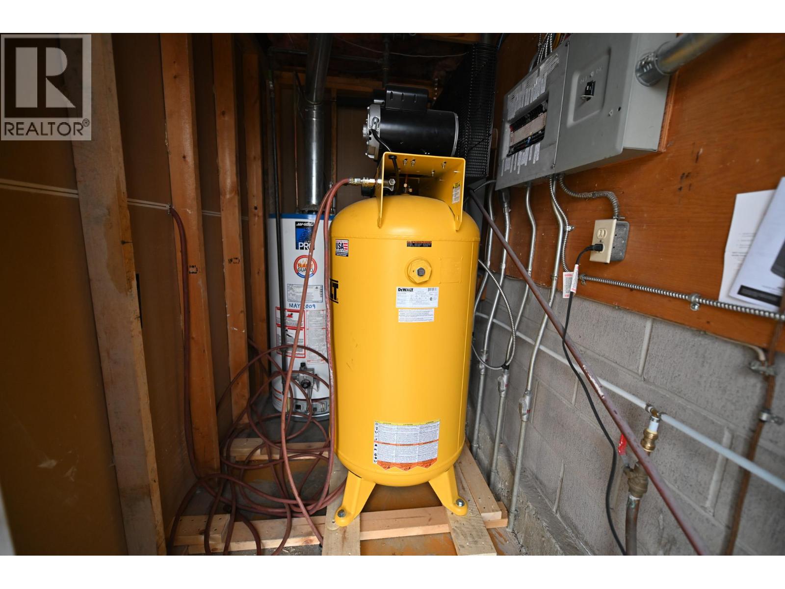 9418 Airport Access Road, Cranbrook, British Columbia  V1C 7E4 - Photo 81 - 10378666