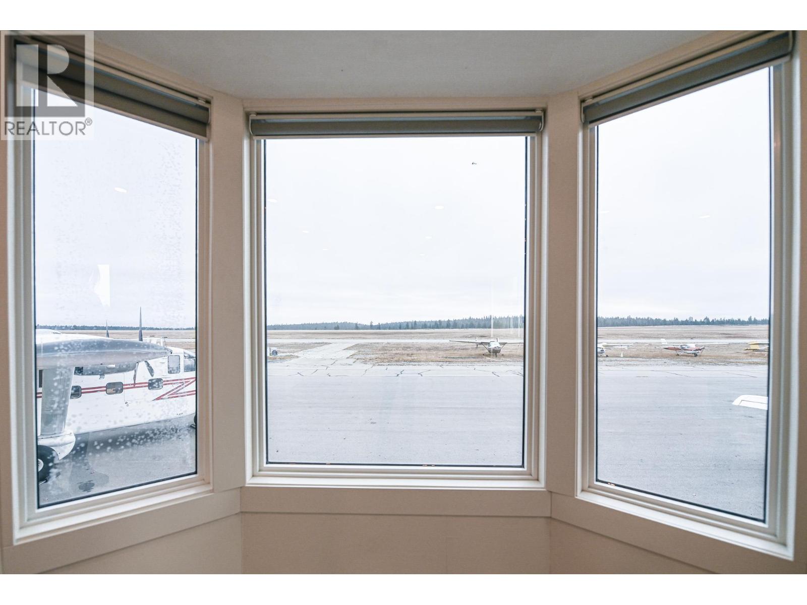 9418 Airport Access Road, Cranbrook, British Columbia  V1C 7E4 - Photo 9 - 10378666