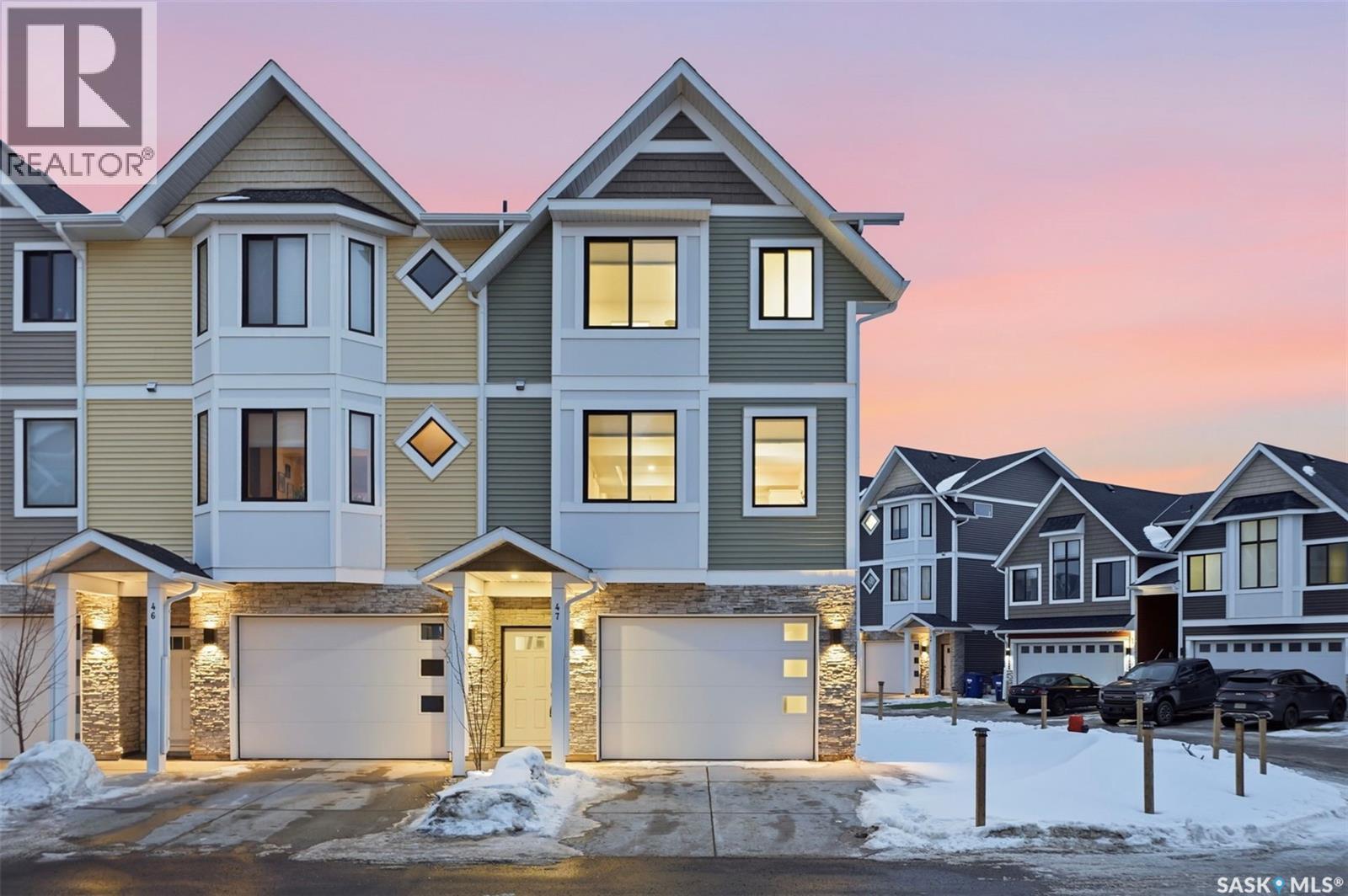 47 900 St Andrews Lane, Warman, Saskatchewan  S0K 4S4 - Photo 1 - SK027163