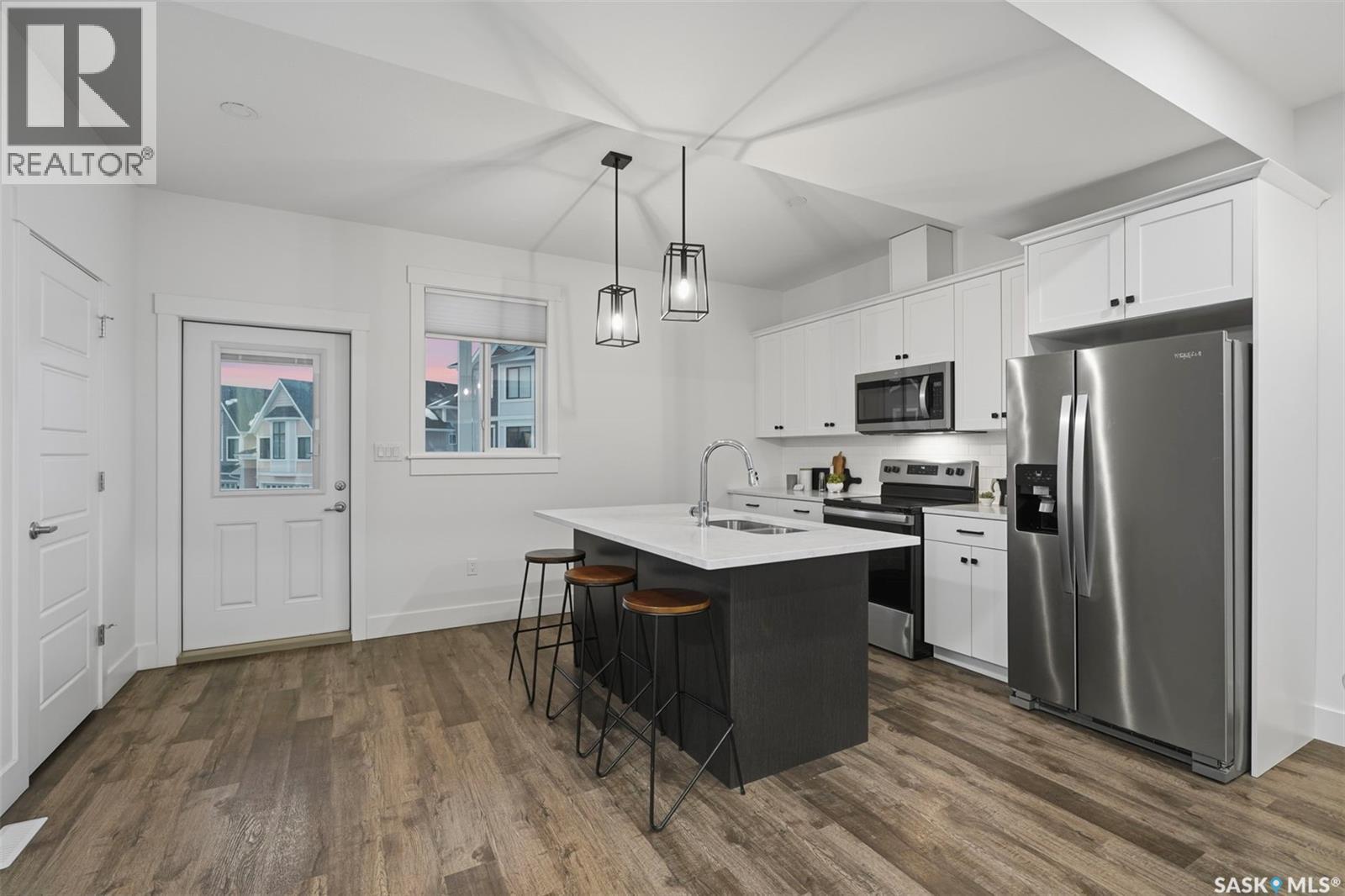 47 900 St Andrews Lane, Warman, Saskatchewan  S0K 4S4 - Photo 9 - SK027163