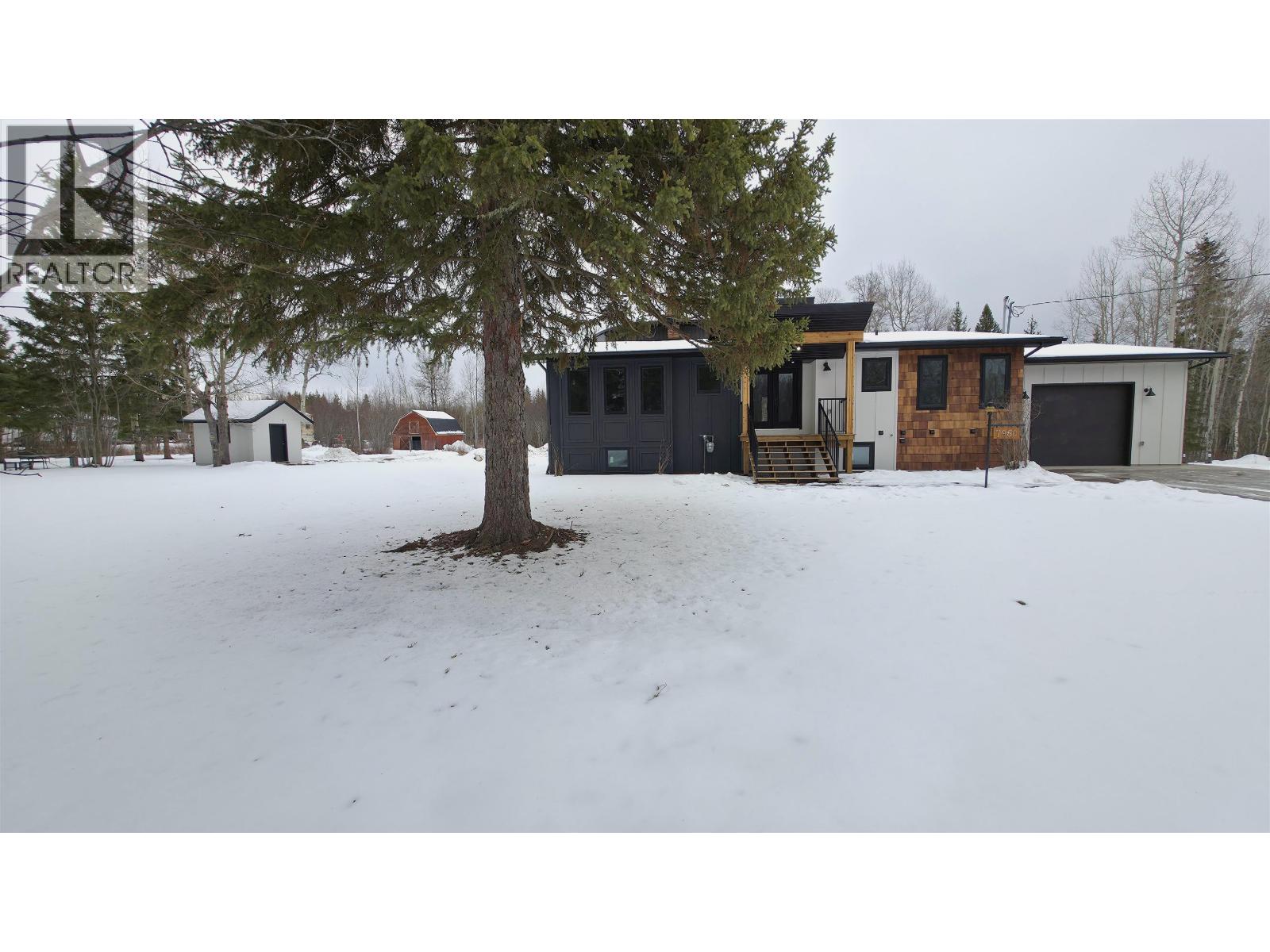 7960 Sutley Road, Prince George, British Columbia  V2N 5W2 - Photo 1 - R3097760