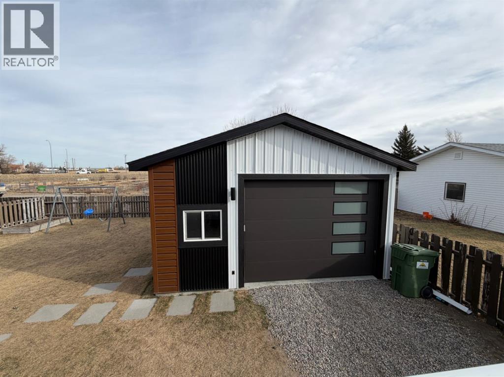2106 7 Avenue, Fort Macleod, Alberta  T0L 0Z0 - Photo 28 - A2287715