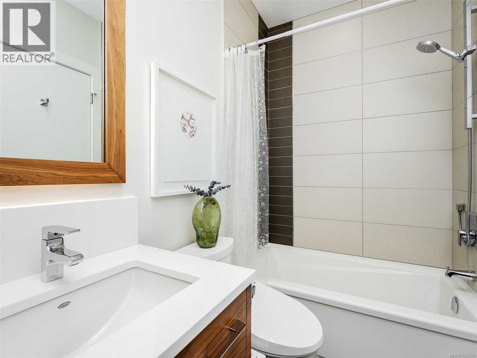 10303 Resthaven Dr, Sidney, British Columbia  V8L 3H2 - Photo 35 - 1023338