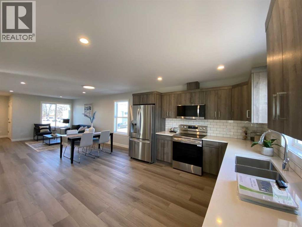 4229 57 Street, Taber, Alberta  T1G 0G8 - Photo 12 - A2288203