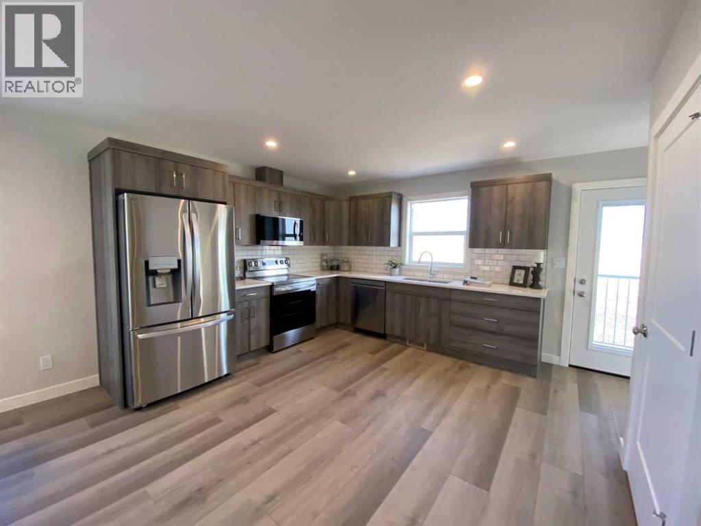 4229 57 Street, Taber, Alberta  T1G 0G8 - Photo 9 - A2288203