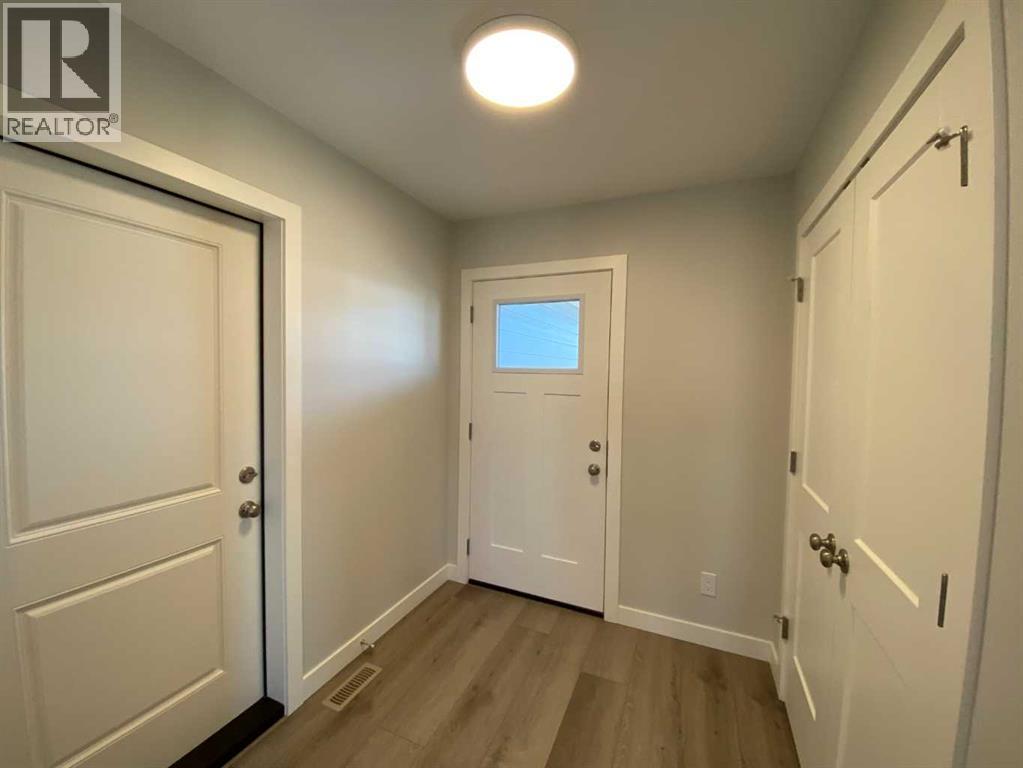 4229 57 Street, Taber, Alberta  T1G 0G8 - Photo 2 - A2288203