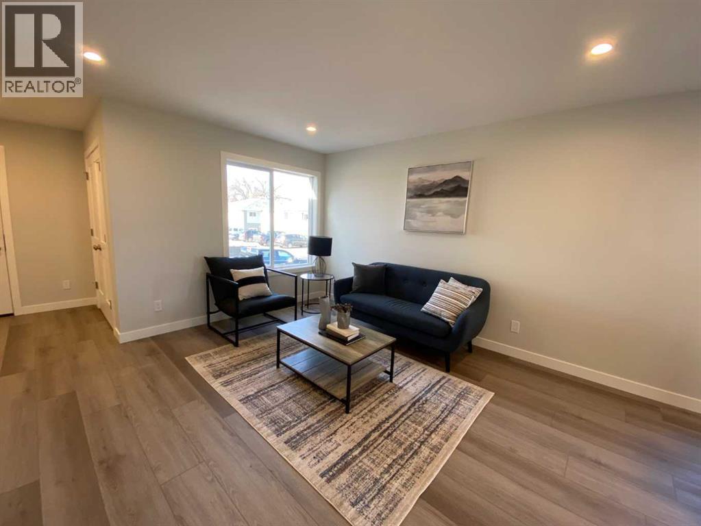 4229 57 Street, Taber, Alberta  T1G 0G8 - Photo 5 - A2288203