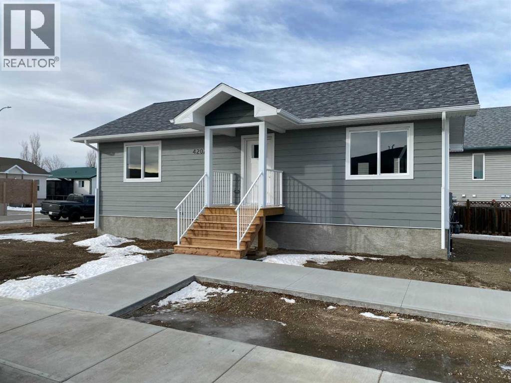 4202 57 Street, Taber, Alberta  T1G 0G8 - Photo 1 - A2291358