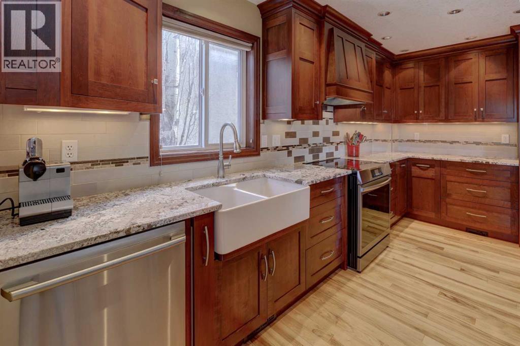 66 Scimitar Point Nw, Calgary, Alberta  T3L 2B3 - Photo 4 - A2289846