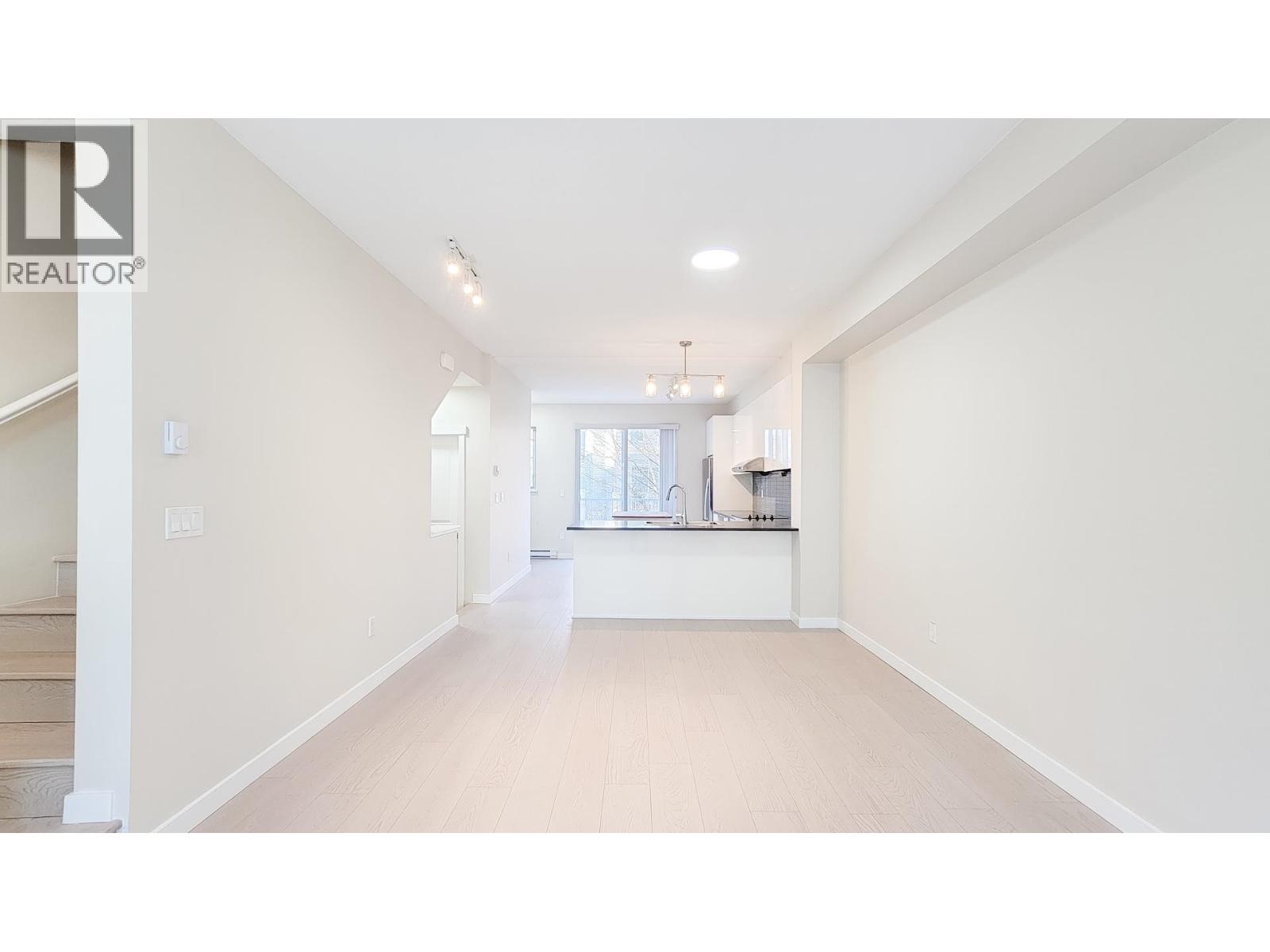 100 5550 Admiral Way, Delta, British Columbia  V4K 0C4 - Photo 6 - R3097682